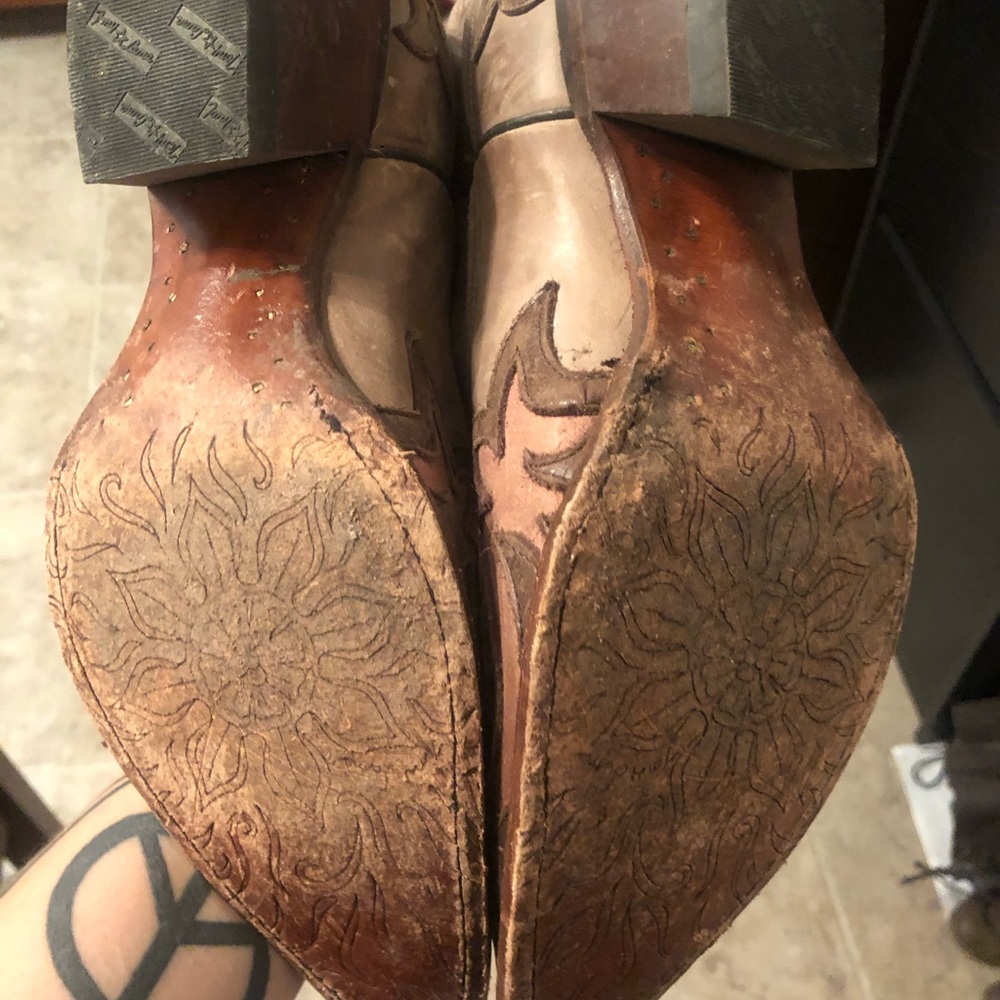 Authentic Tony Lama cowboy boots! - Picture 4 of 5